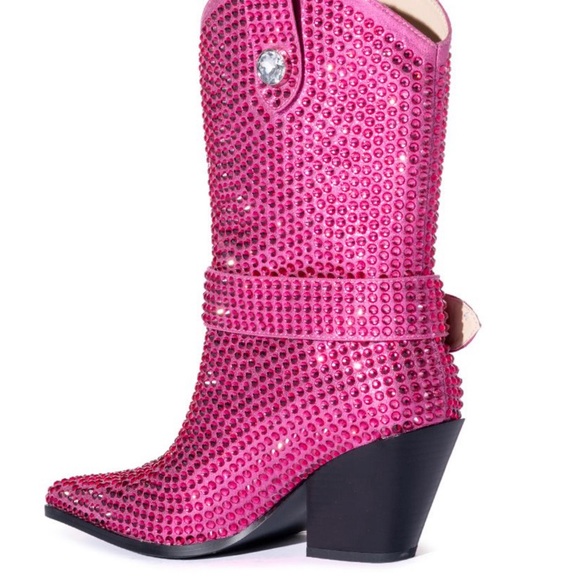 New Unworn Rhinestone Embellished Short Cowboy Boots on the Ground Size 10 - Picture 2 of 3